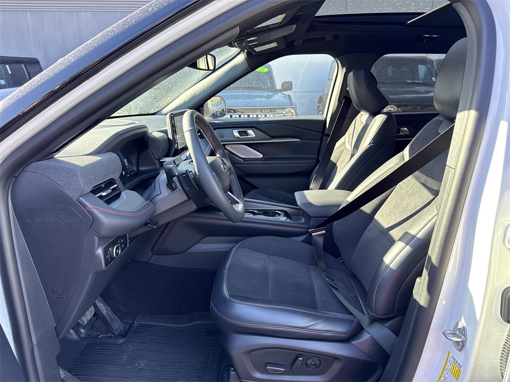 Used 2026 Ford Explorer ST - photo 18