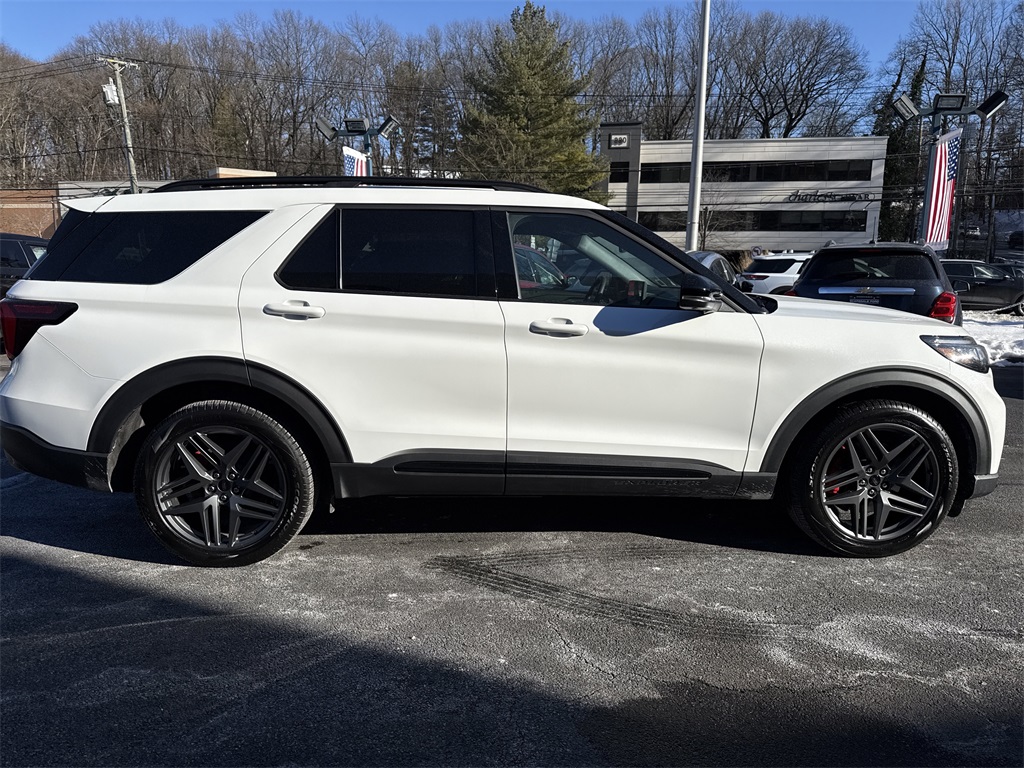 Used 2026 Ford Explorer ST - photo 3