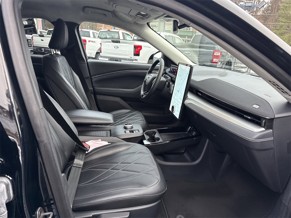 Used 2021 Ford Mustang Mach-E Select - photo 16