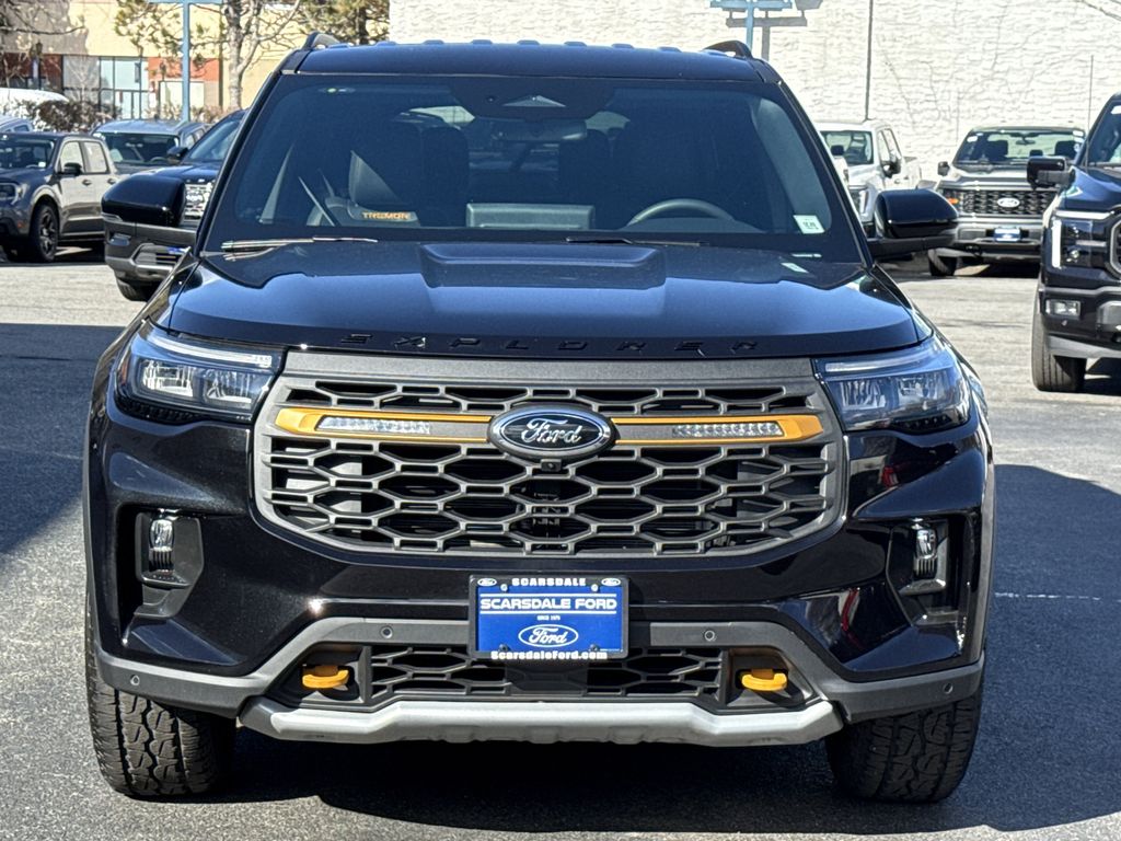 Used 2026 Ford Explorer - photo 2