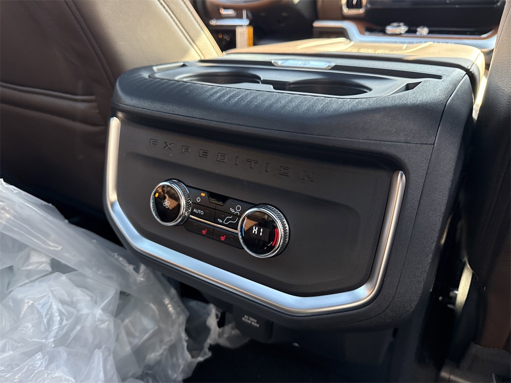 New 2025 Ford Expedition MAX King Ranch - photo 27