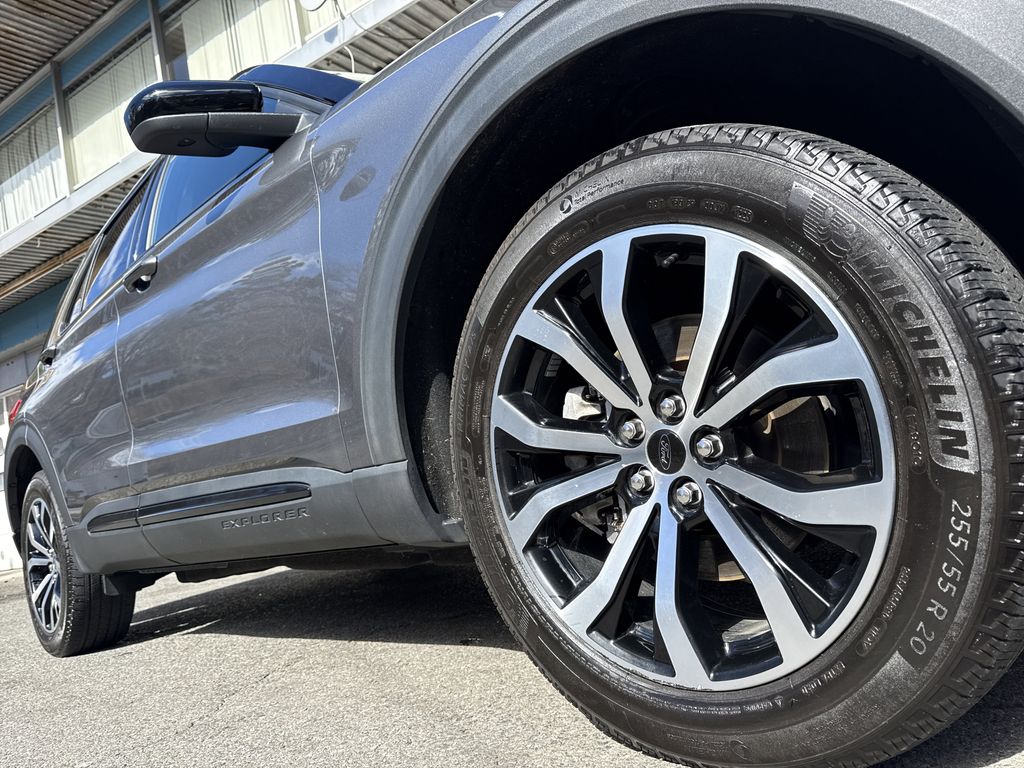 Used 2023 Ford Explorer ST - photo 9