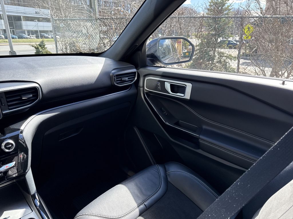 Used 2023 Ford Explorer ST - photo 16