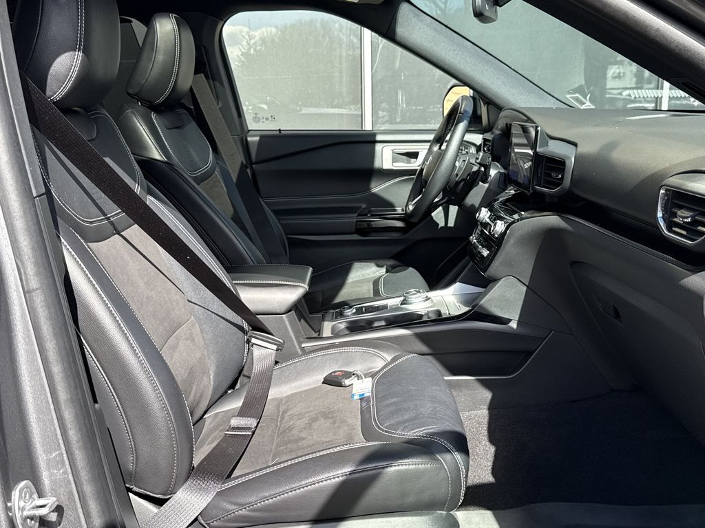 Used 2023 Ford Explorer ST - photo 31
