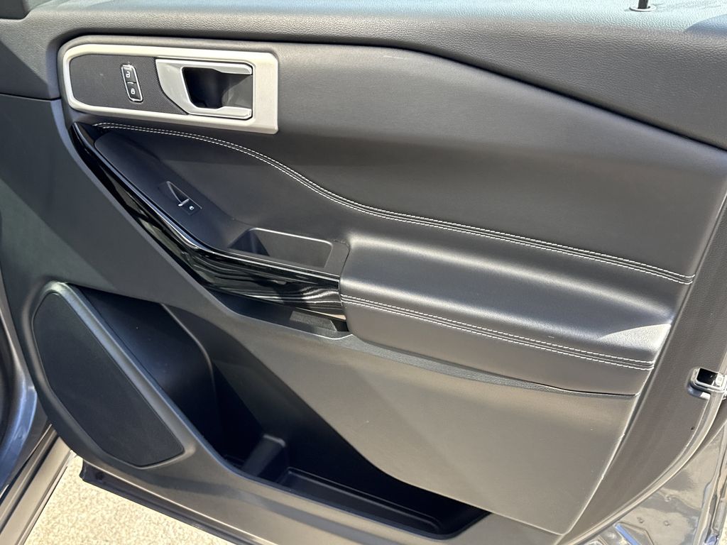 Used 2023 Ford Explorer ST - photo 32
