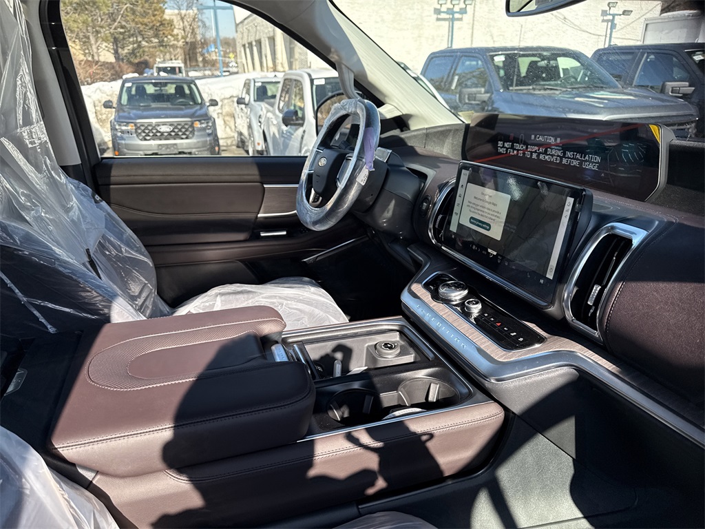 New 2026 Ford Expedition Platinum - photo 24