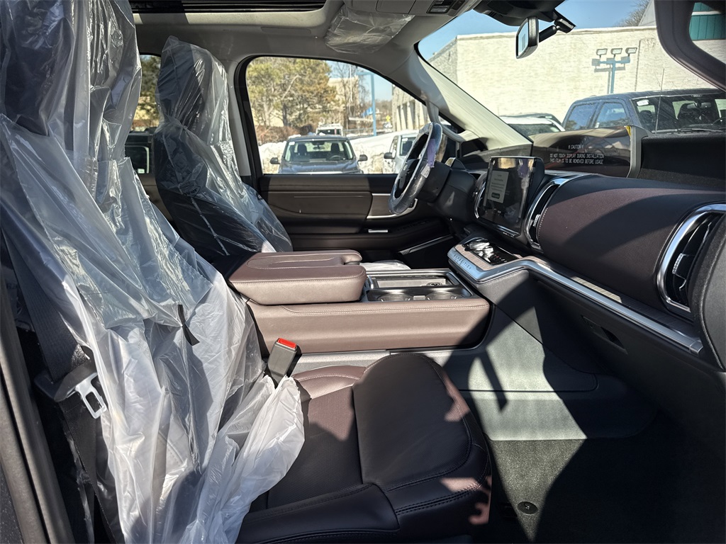 New 2026 Ford Expedition Platinum - photo 25