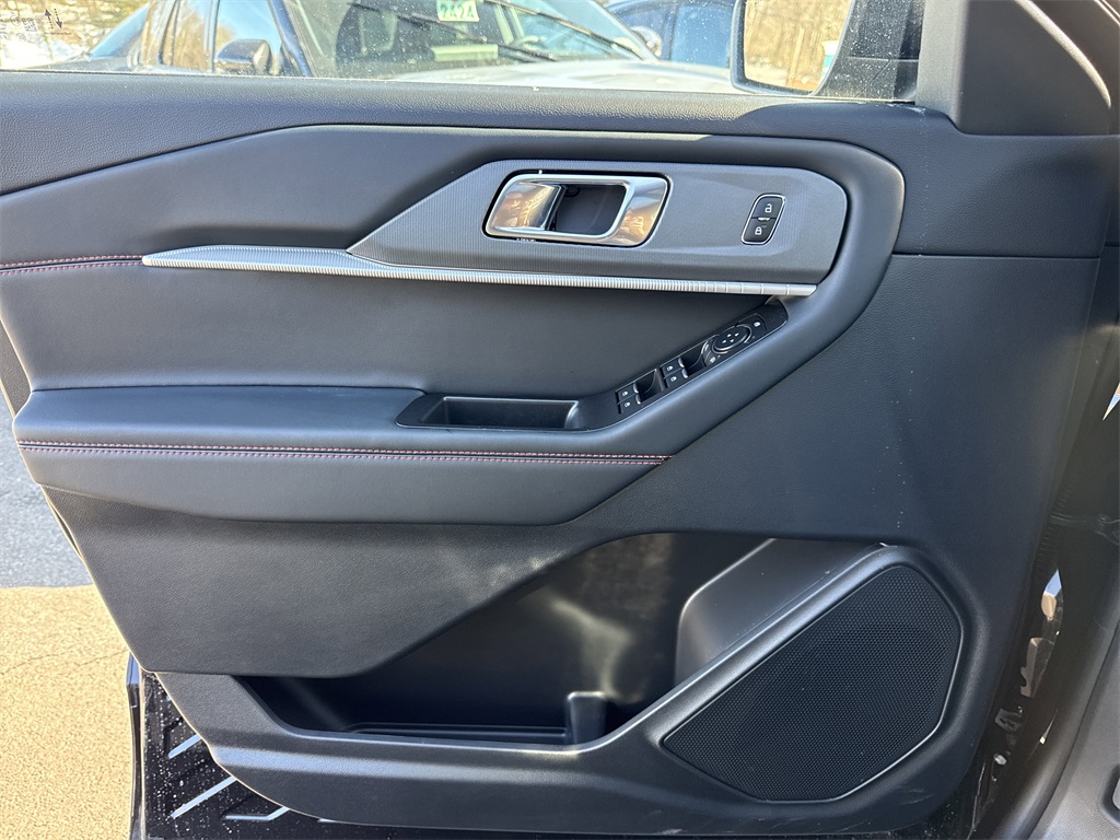 Used 2026 Ford Explorer ST-Line - photo 22