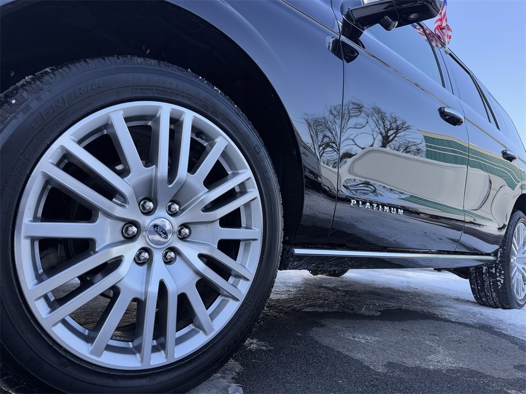 Used 2024 Ford Expedition Platinum - photo 10