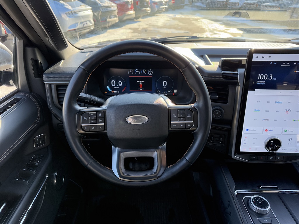 Used 2024 Ford Expedition Platinum - photo 13