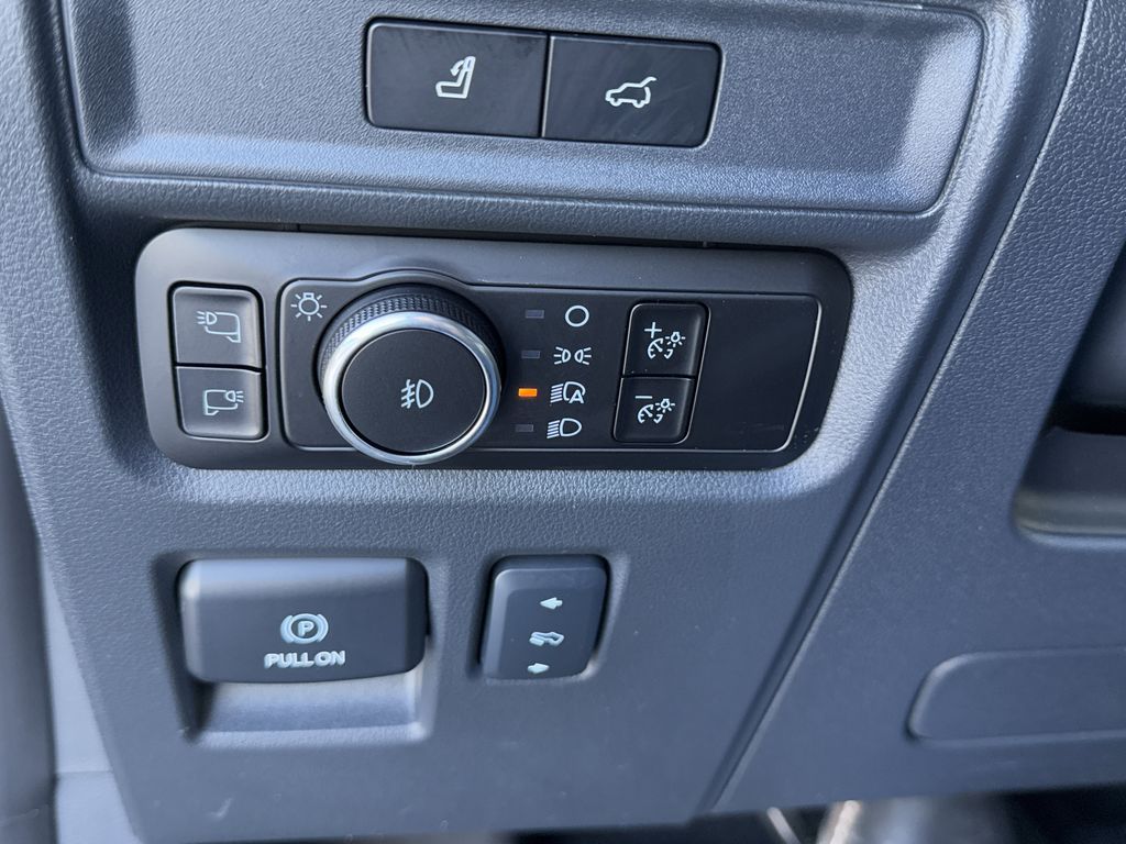 Used 2024 Ford Expedition Platinum - photo 24