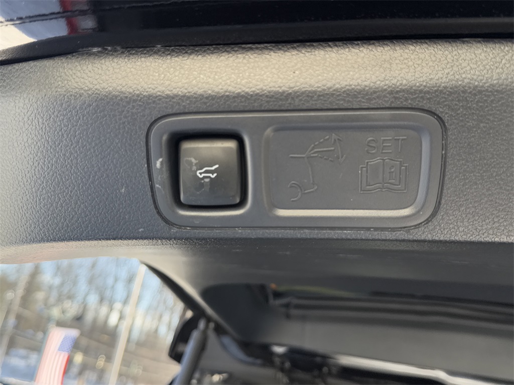 Used 2024 Ford Expedition Platinum - photo 35