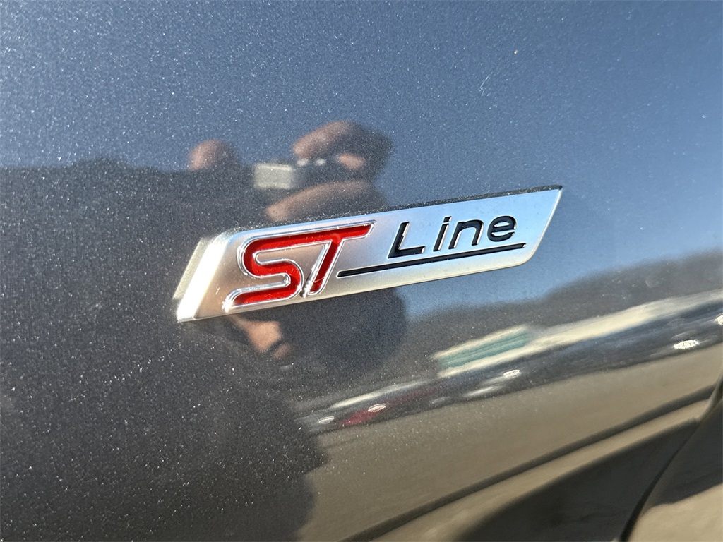 Used 2026 Ford Explorer - photo 2