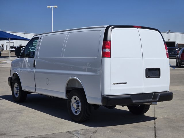 New 2025 Chevrolet Express 2500 Empty Cargo Van - photo 4