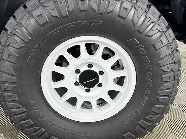 New 2025 Ford Bronco - photo 2
