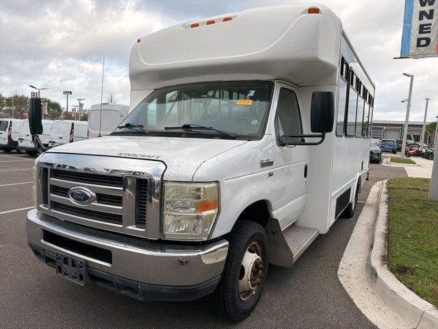 Used 2013 Ford E-350 Cutaway - photo 4