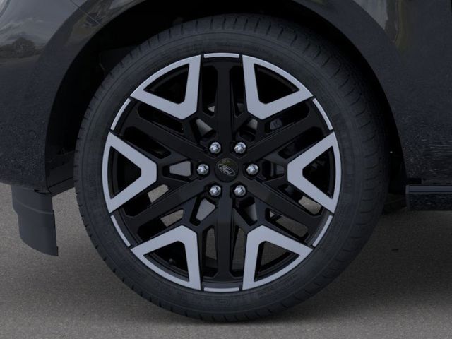 New 2026 Ford Expedition Platinum - photo 24