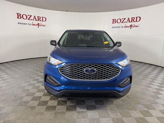 Used 2024 Ford Edge - photo 2