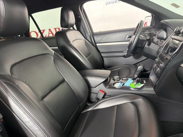 Used 2019 Ford Explorer XLT - photo 16