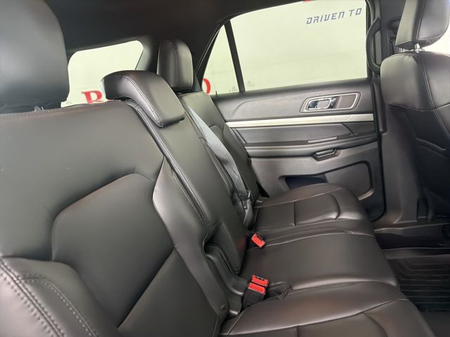 Used 2019 Ford Explorer XLT - photo 18