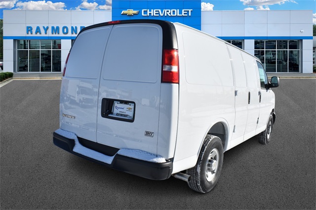 New 2025 Chevrolet Express 2500 Empty Cargo Van - photo 4