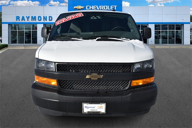 New 2025 Chevrolet Express 2500 Empty Cargo Van - photo 9