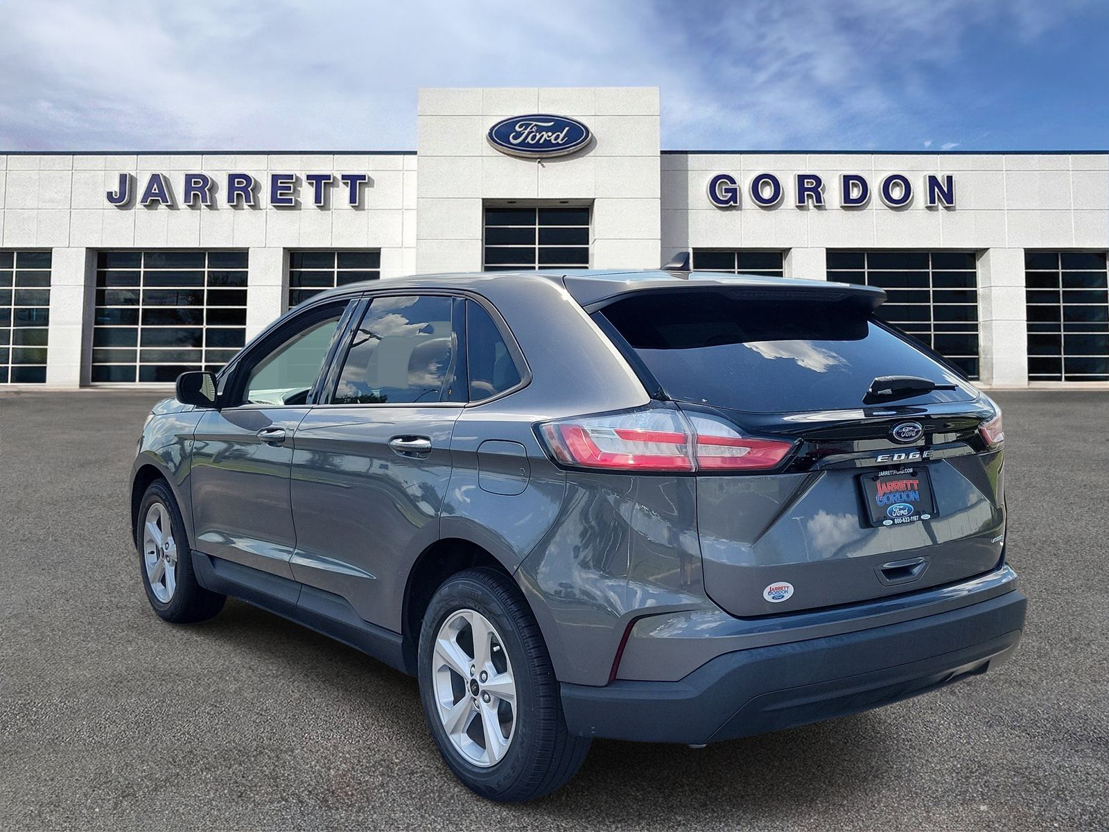 Used 2024 Ford Edge SE - photo 3