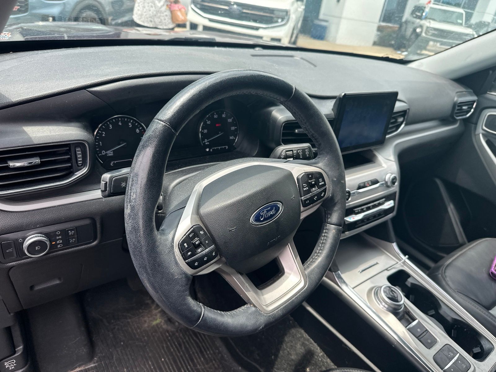 Used 2022 Ford Explorer XLT - photo 5
