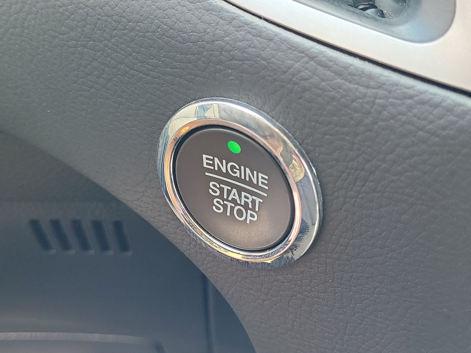 Used 2022 Ford Edge SEL - photo 29