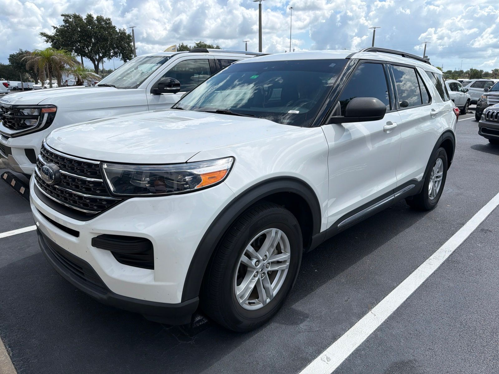 Used 2022 Ford Explorer XLT - photo 3