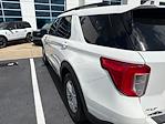 Used 2022 Ford Explorer XLT thumbnail 2