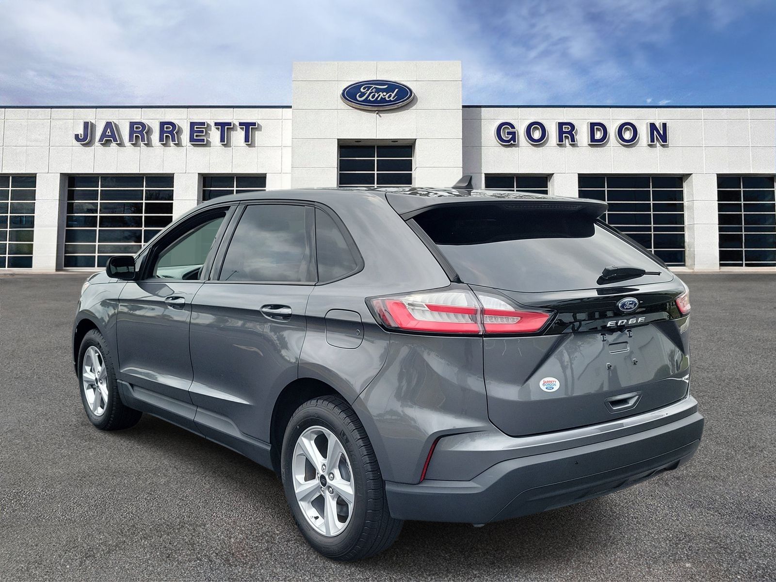 Used 2024 Ford Edge SE - photo 3