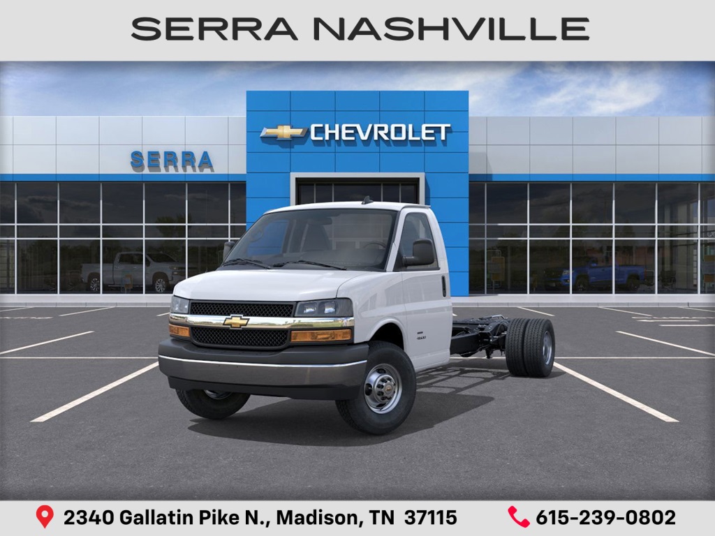 New 2025 Chevrolet Express 4500 Cutaway - photo 8