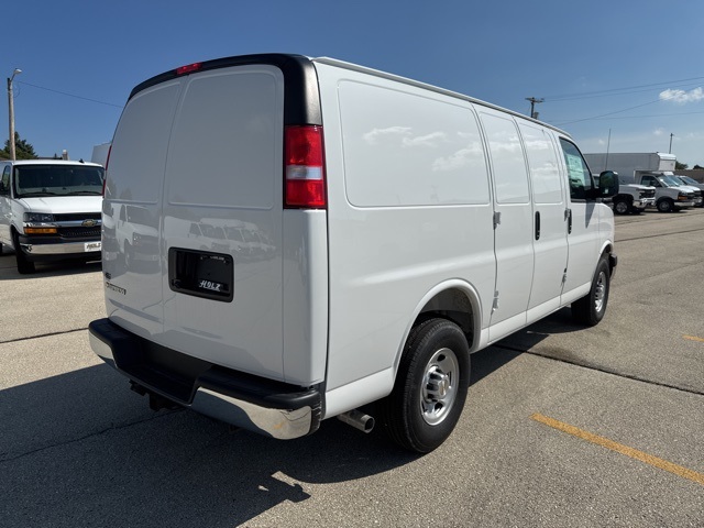 New 2025 Chevrolet Express 2500 Empty Cargo Van - photo 4