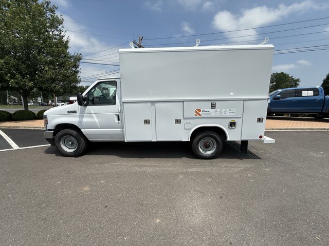 New 2026 Ford E-350 Cutaway - photo 8