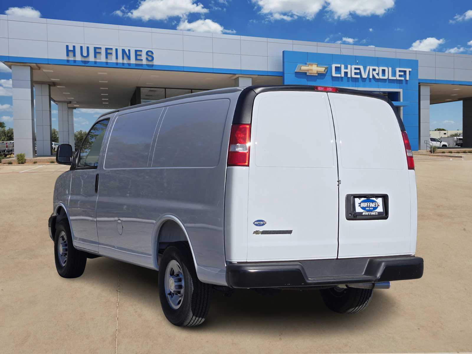 New 2025 Chevrolet Express 2500 Empty Cargo Van - photo 4