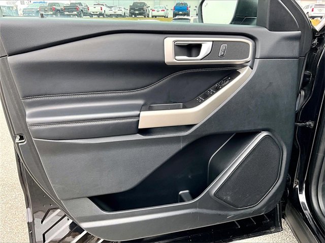 Used 2023 Ford Explorer XLT - photo 8