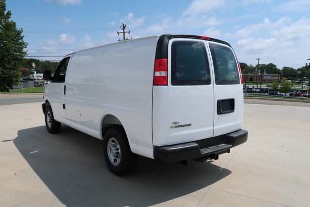 New 2025 Chevrolet Express 2500 Empty Cargo Van - photo 5
