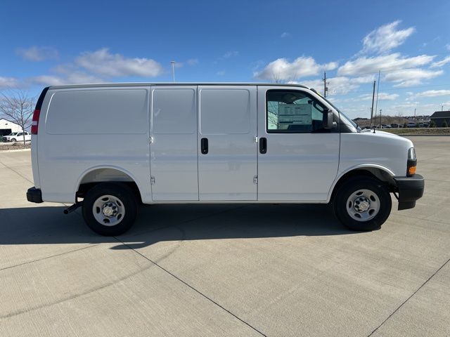 New 2026 Chevrolet Express 2500 - photo 1