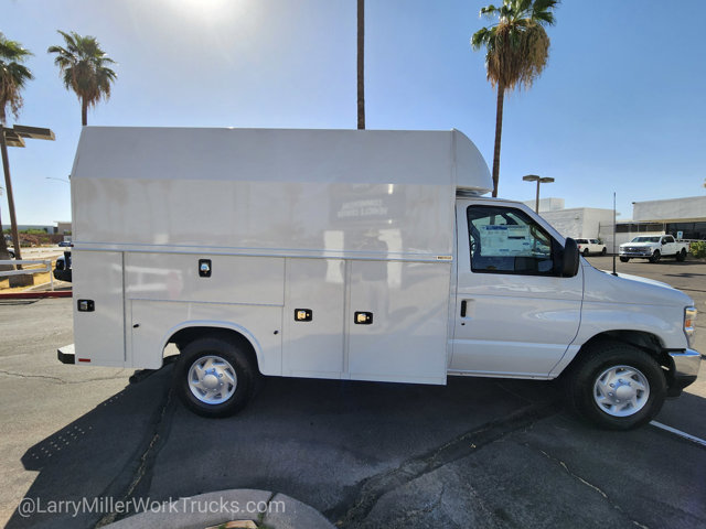 New 2026 Ford E-350 Cutaway - photo 19