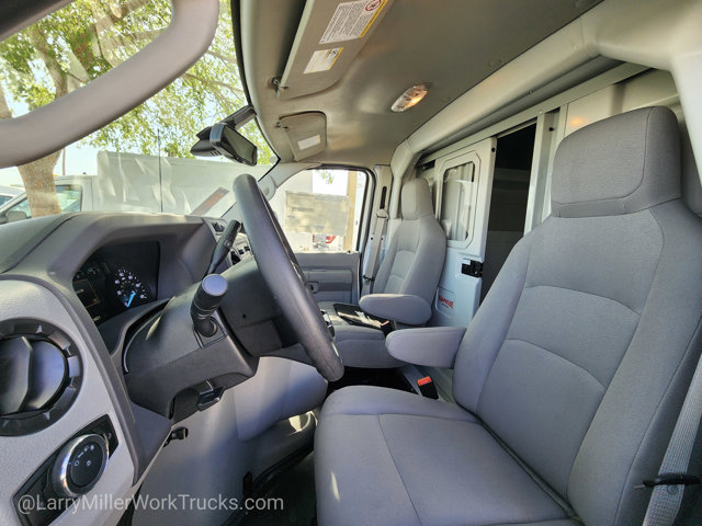 New 2026 Ford E-350 Cutaway - photo 35