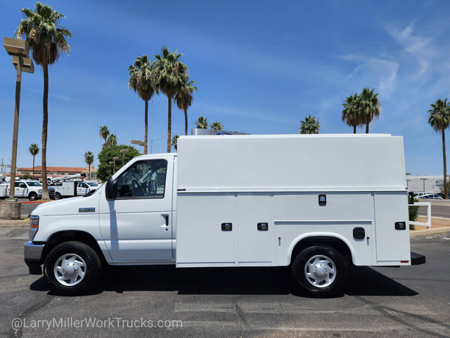 New 2026 Ford E-350 - photo 2