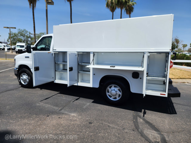 New 2026 Ford E-350 Cutaway - photo 8