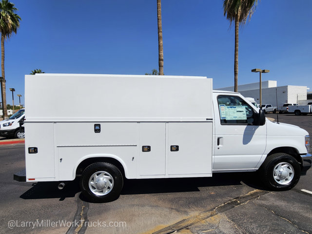 New 2026 Ford E-350 Cutaway - photo 18