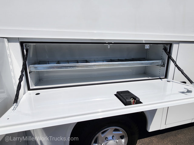 New 2026 Ford E-350 Cutaway - photo 21