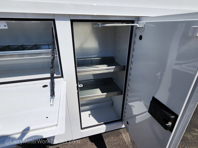 New 2026 Ford E-350 Cutaway - photo 22