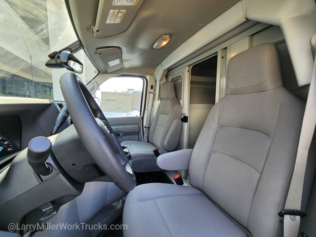 New 2026 Ford E-350 Cutaway - photo 33
