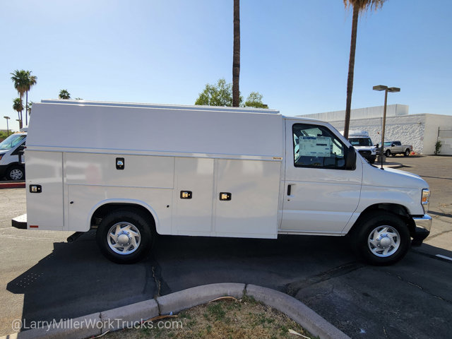 New 2026 Ford E-350 Cutaway - photo 19