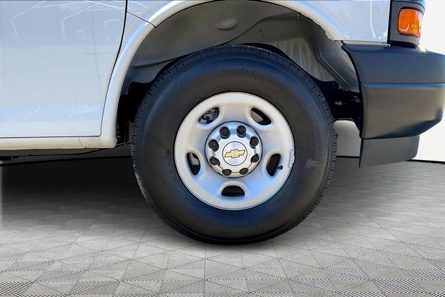 New 2025 Chevrolet Express 2500 Empty Cargo Van - photo 12