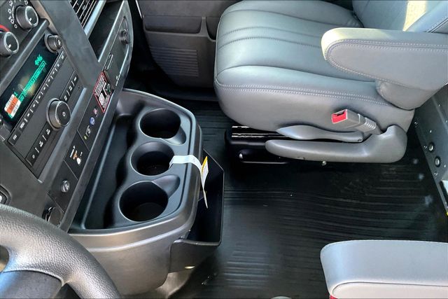 New 2025 Chevrolet Express 2500 Empty Cargo Van - photo 9